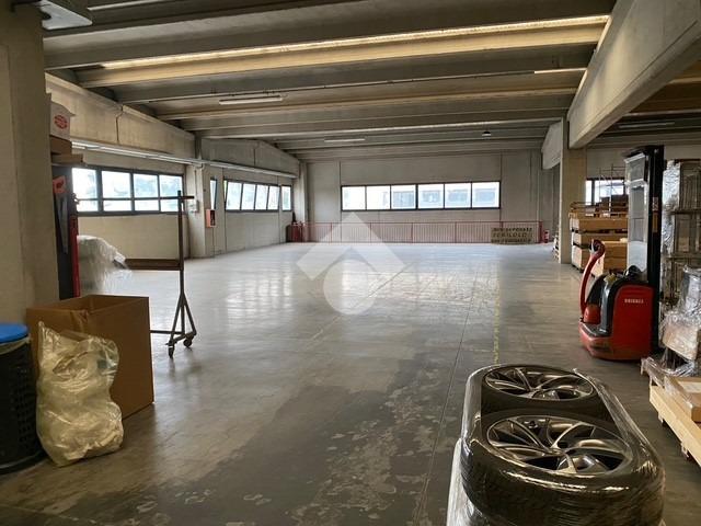 Capannone in vendita a Bovisio, Bovisio Masciago