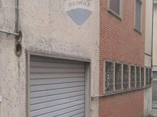 Capannone in vendita a Brembate Di Sopra, Lombardia