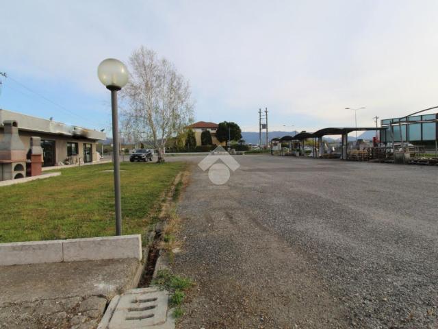 Capannone in vendita a Zona Ovest, Brescia
