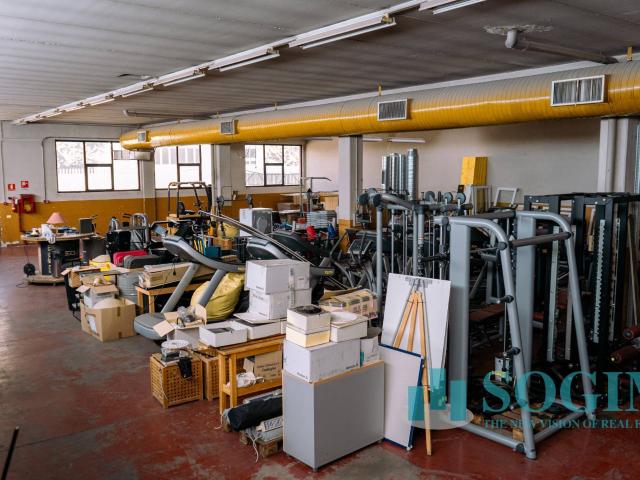 Capannone in vendita a Moncucco, Brugherio