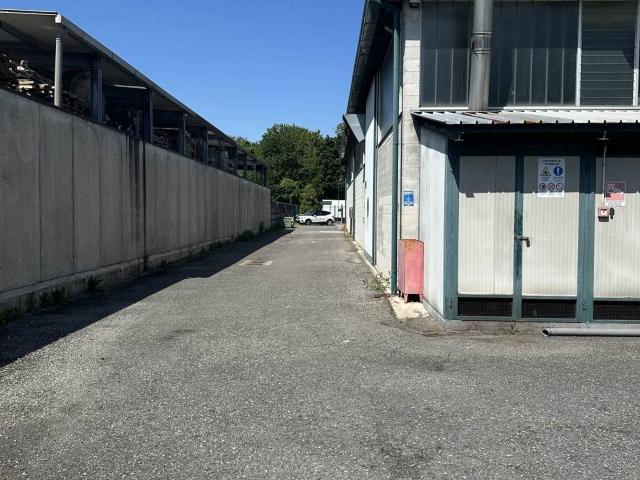 Capannone in vendita a Cascina San Paolino, Vimercate