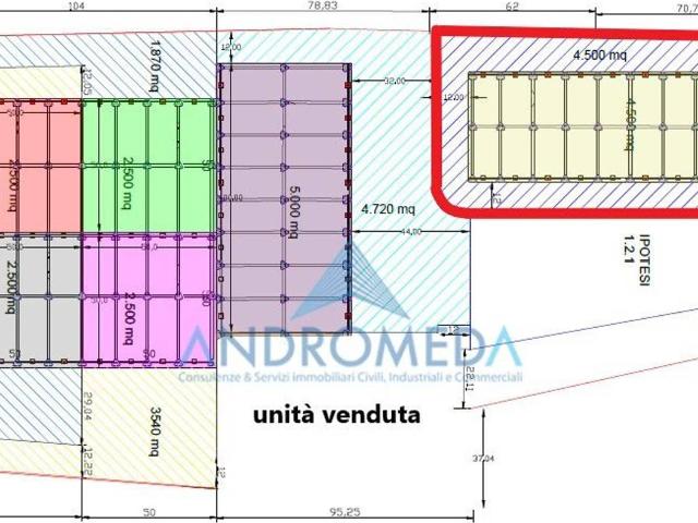 Capannone in vendita a Caivano, Campania