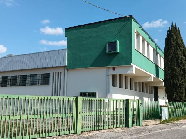 Capannone in vendita a Colle di Sotto, Calenzano