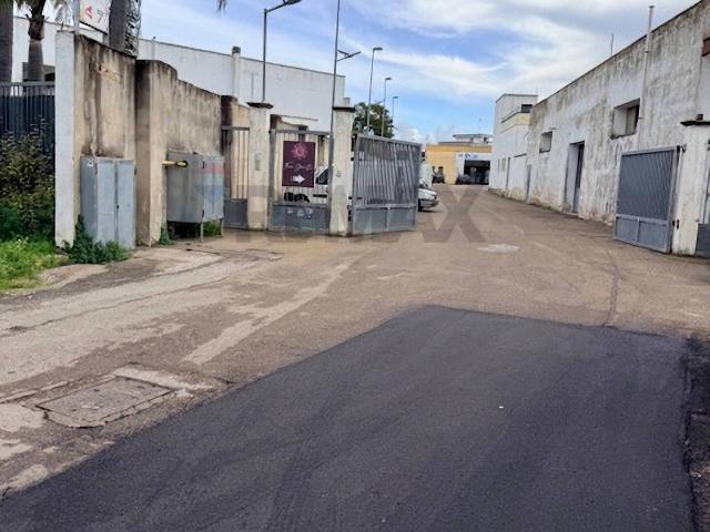 Capannone in vendita a Puglia, Lecce