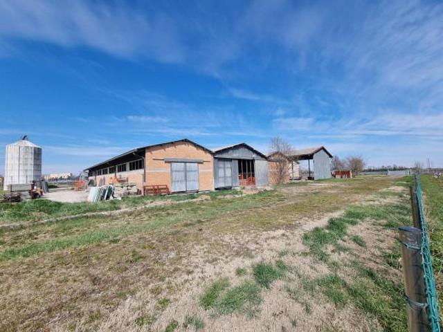 Capannone in vendita a Unione delle Terre d'Argine, Carpi