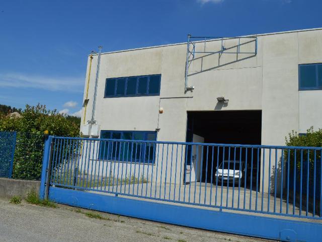 Capannone in vendita a Cascina Guardia, Carugo