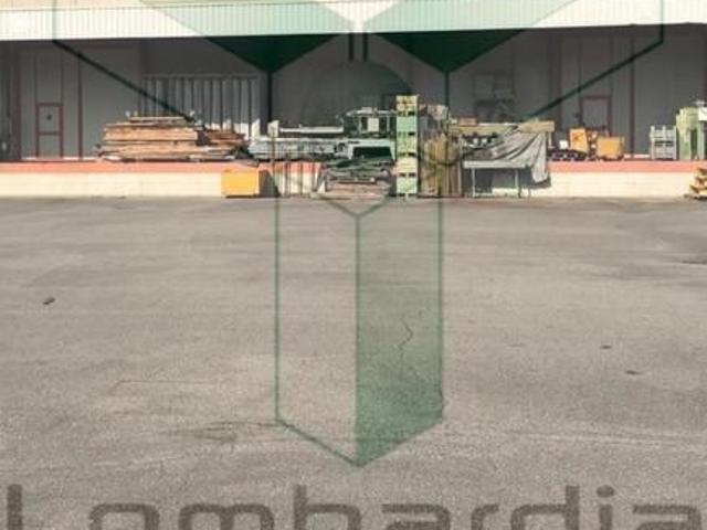 Capannone in vendita a Carvico, Lombardia