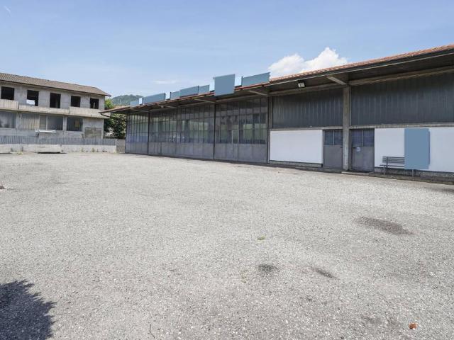 Capannone in vendita a Carvico, Bergamo