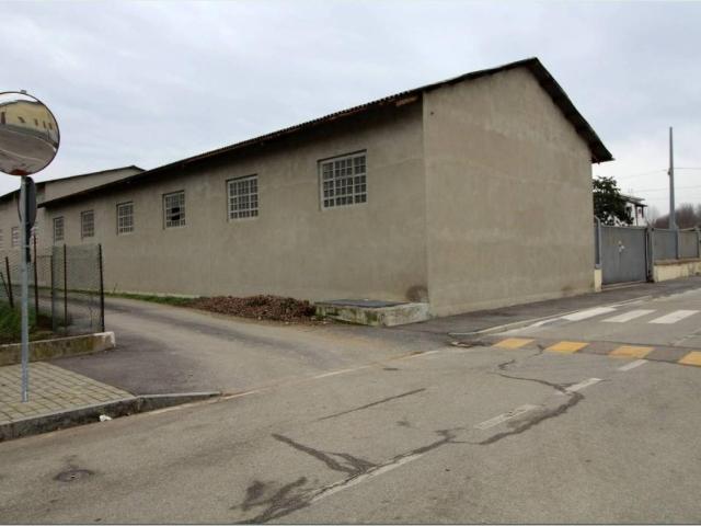 Capannone in vendita a Piemonte, Novara