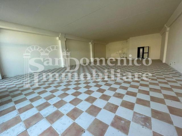 Capannone in vendita a Casciana Terme Lari, Cevoli