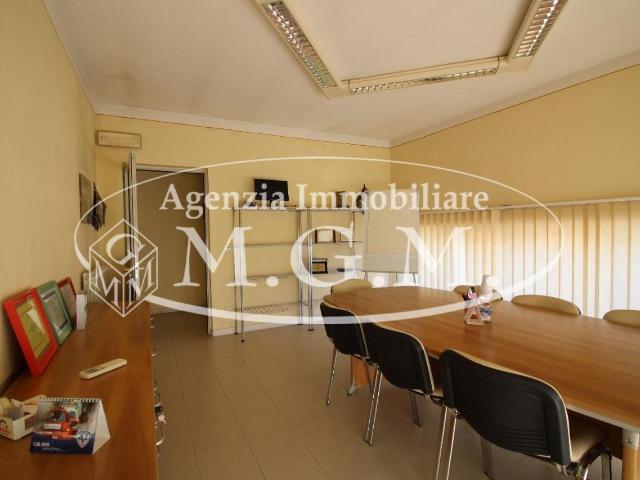 Capannone in vendita a Casciana Terme Lari, Perignano