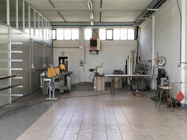 Capannone in vendita a Marciana, Cascina