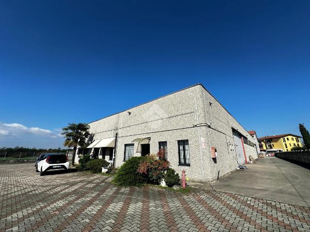 Capannone in vendita a Casorate Primo, Lombardia