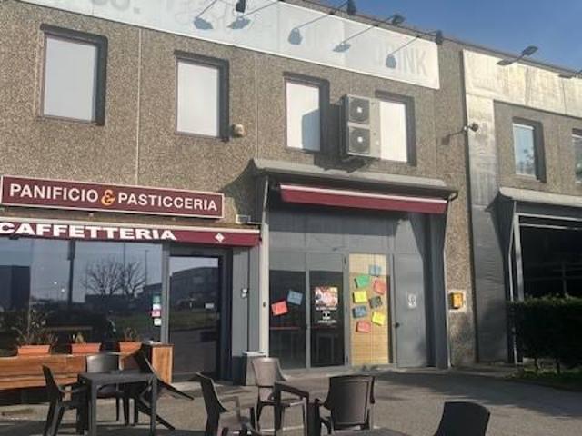 Capannone in vendita a Cassano D'adda, Lombardia