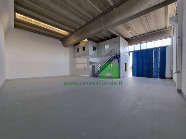 Capannone in vendita a Villa Pompea, Cassina De' Pecchi
