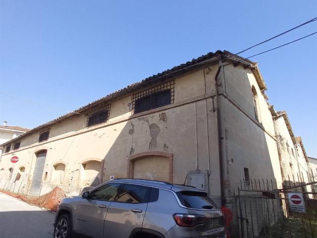 Capannone in vendita a Marche, Macerata
