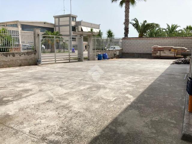 Capannone in vendita a Puglia, Foggia