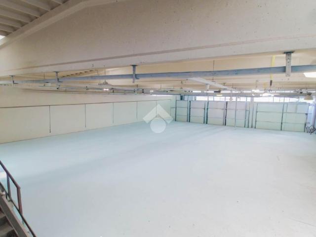 Capannone in vendita a Cernusco Sul Naviglio, Lombardia