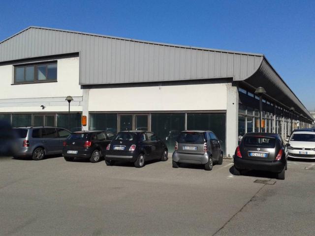 Capannone in vendita a Ronco, Cernusco Sul Naviglio