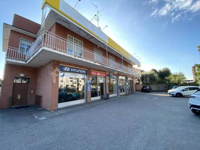 Capannone in vendita a Cernusco Sul Naviglio, Lombardia