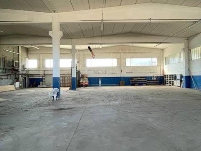 Capannone in vendita a Cervia, Reggio Emilia