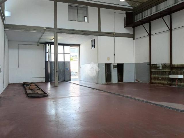 Capannone in vendita a Quartiere Cervese Sud, Cesena