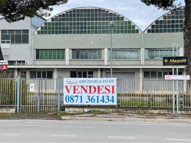 Capannone in vendita a Chieti Scalo, Chieti