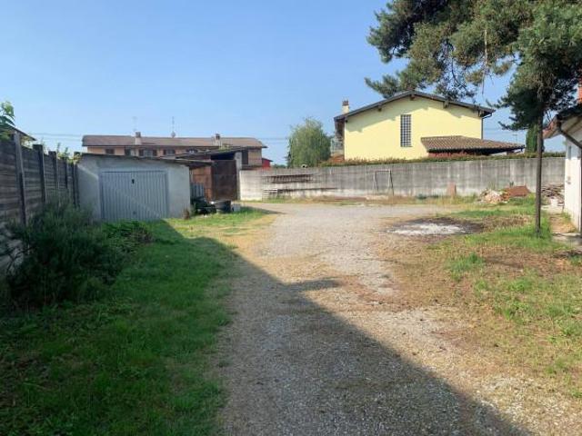 Capannone in vendita a Chignolo Po, Lombardia