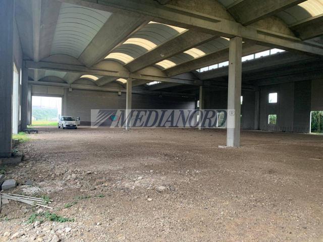 Capannone in vendita a Ciserano, Lombardia
