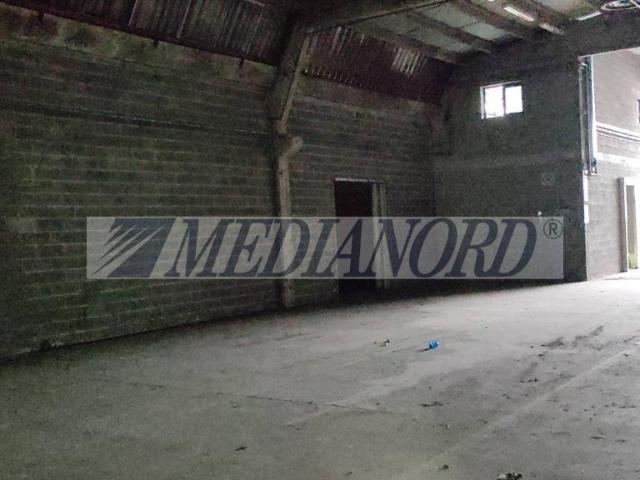 Capannone in vendita a Ciserano, Lombardia