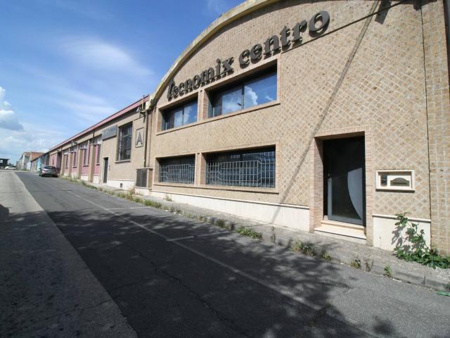 Capannone in vendita a Civita Castellana, Lazio