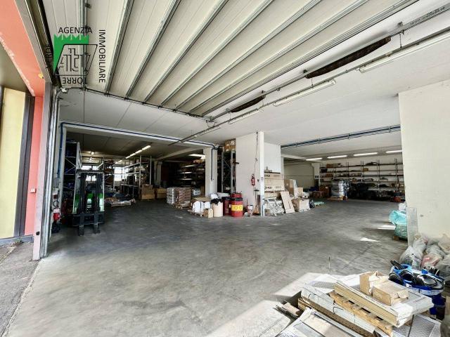 Capannone in vendita a Comunità della Val di Non, Cles