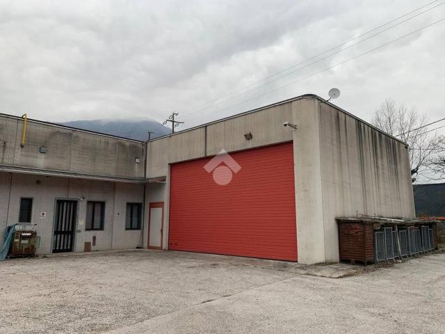 Capannone in vendita a Cogollo Del Cengio, Veneto