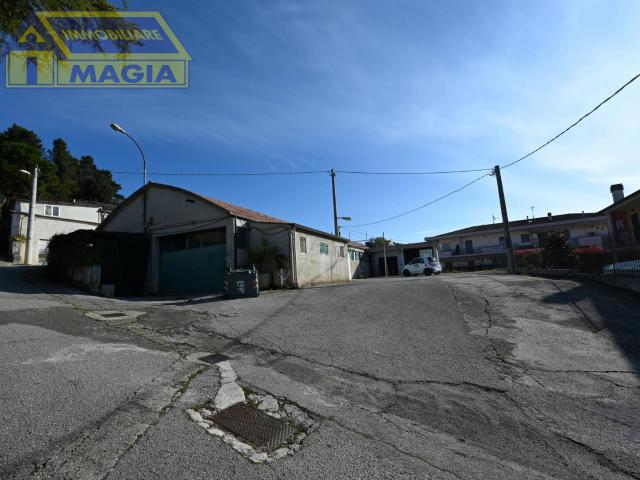 Capannone in vendita a Marche, Ascoli Piceno