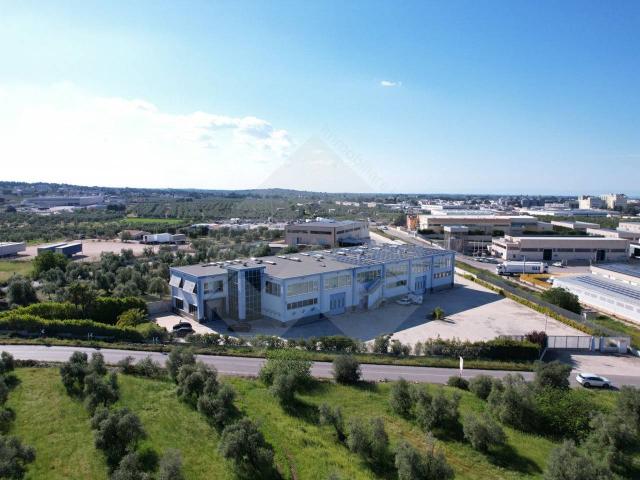 Capannone in vendita a Puglia, Bari