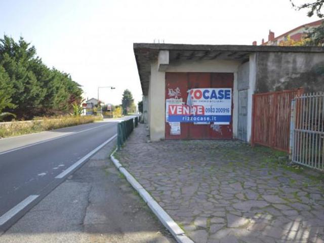 Capannone in vendita a Corigliano-Rossano, Calabria