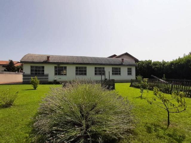 Capannone in vendita a Corno Di Rosazzo, Friuli-Venezia Giulia