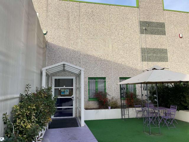 Capannone in vendita a Le Villette, Crema