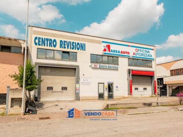 Capannone in vendita a San Rocco Castagnaretta, Cuneo