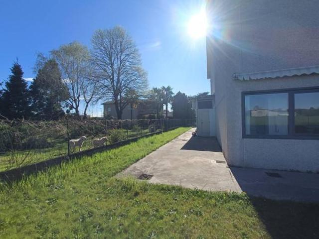 Capannone in vendita a Dalmine, Bergamo