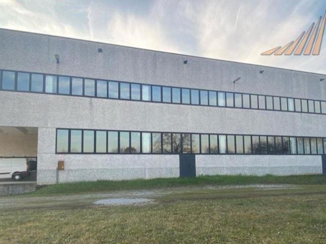 Capannone in vendita a Piazza, Desio