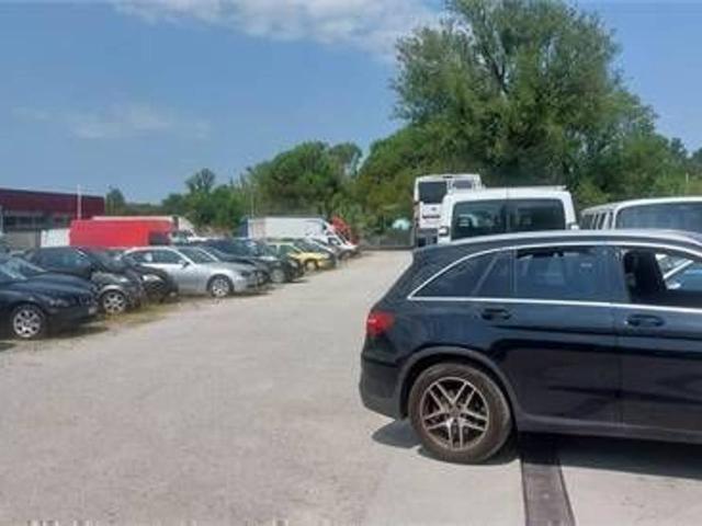 Capannone in vendita a Gorizia, Friuli-Venezia Giulia