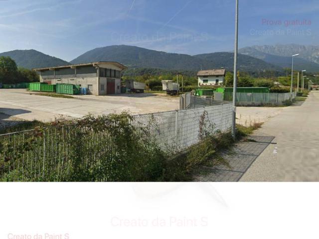 Capannone in vendita a Feltre, Veneto
