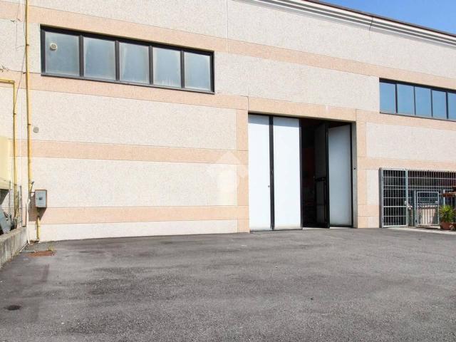 Capannone in vendita a Unione dei comuni del Distretto Ceramico, Fiorano Modenese