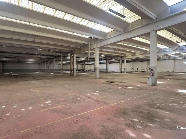 Capannone in vendita a Unione dei comuni del Distretto Ceramico, Fiorano Modenese
