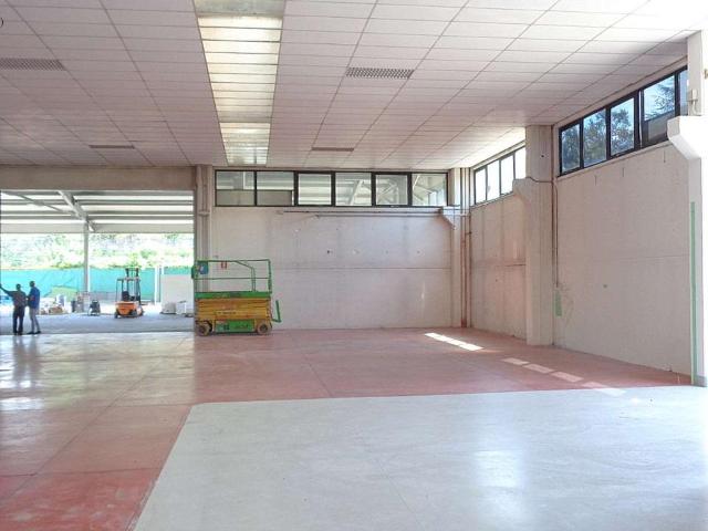 Capannone in vendita a Unione dei comuni del Distretto Ceramico, Fiorano Modenese