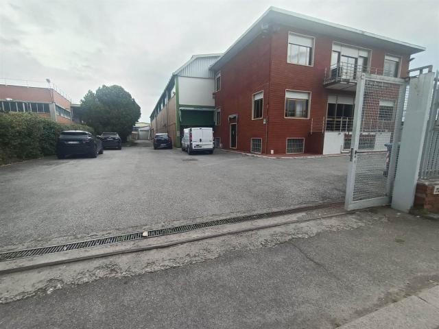 Capannone in vendita a Quartiere 5, Firenze