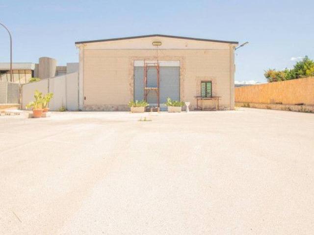 Capannone in vendita a Puglia, Foggia