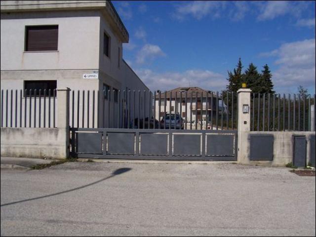 Capannone in vendita a Marche, Ascoli Piceno