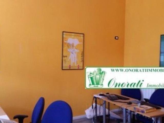 Capannone in vendita a Quarto del Carnale, Roma Capitale